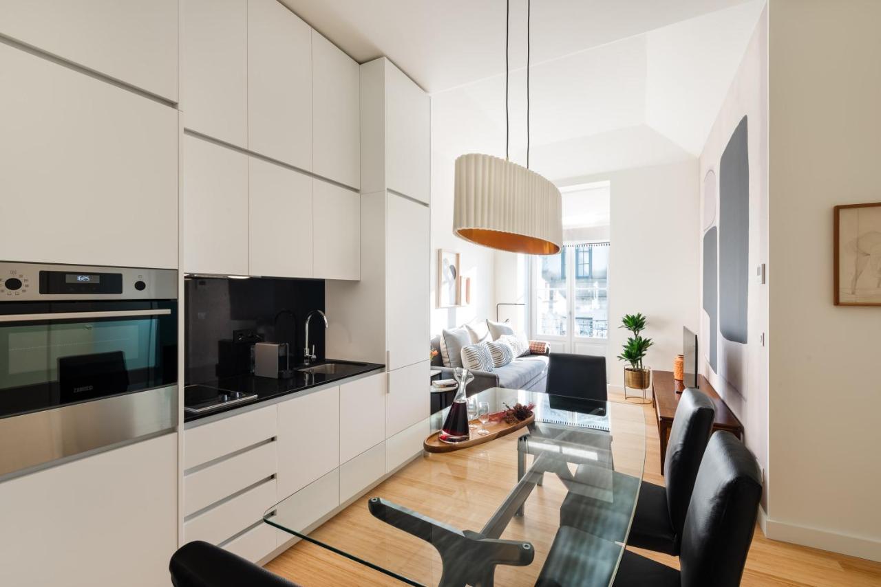 Liberty 119 • Luxurious 1bd In Porto's Main Avenue Apartment *